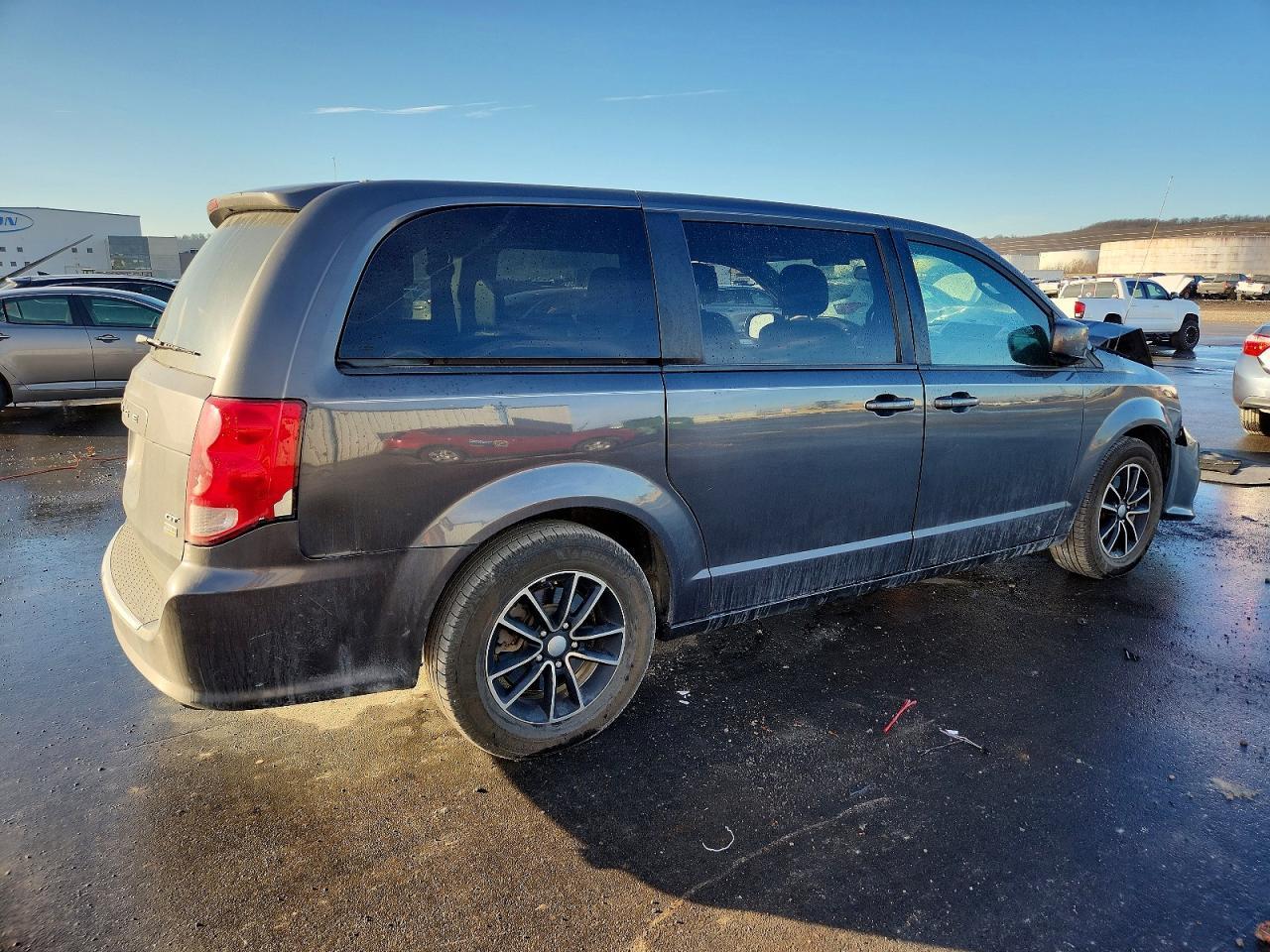 2018 Dodge Grand Caravan Gt - Фото 3