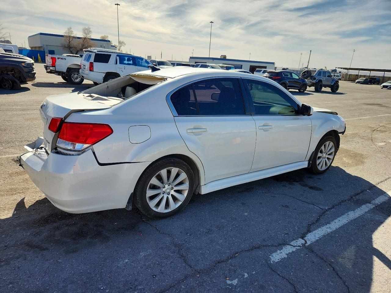 2011 Subaru Legacy 2.5I Limited - Фото 3