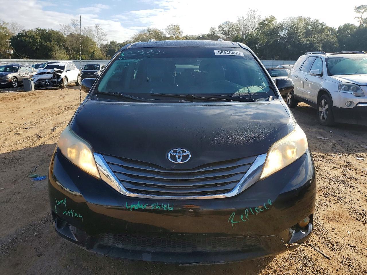 2013 Toyota Sienna Xle - Фото 5