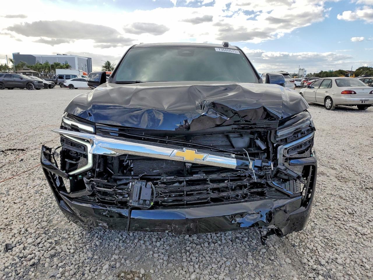 2025 Chevrolet Suburban C1500 Ls - Фото 5