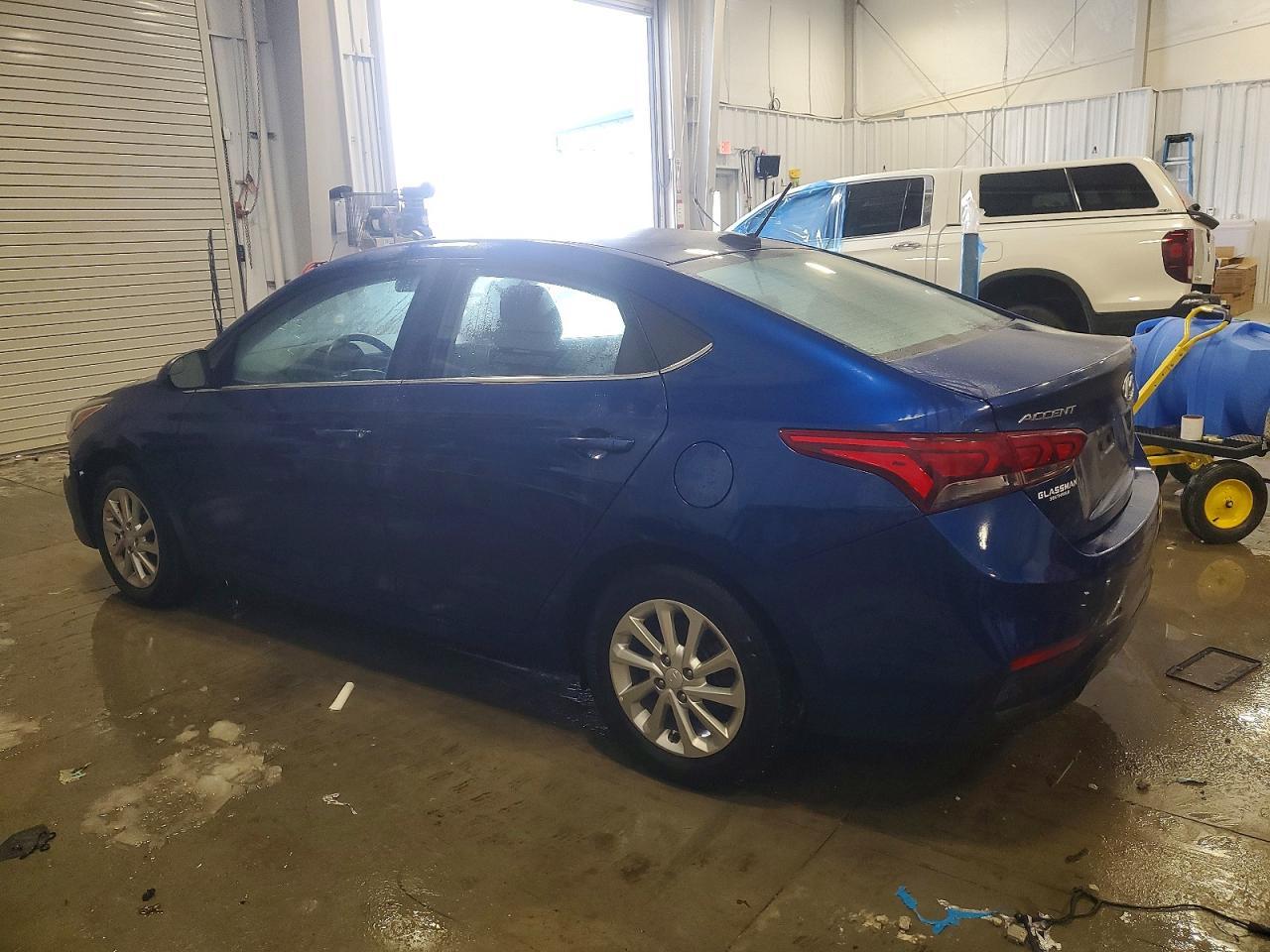 2022 Hyundai Accent Sel - Фото 2