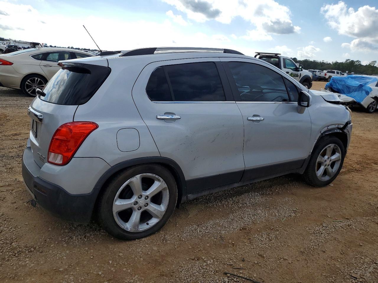 2016 Chevrolet Trax Ltz - Image 3