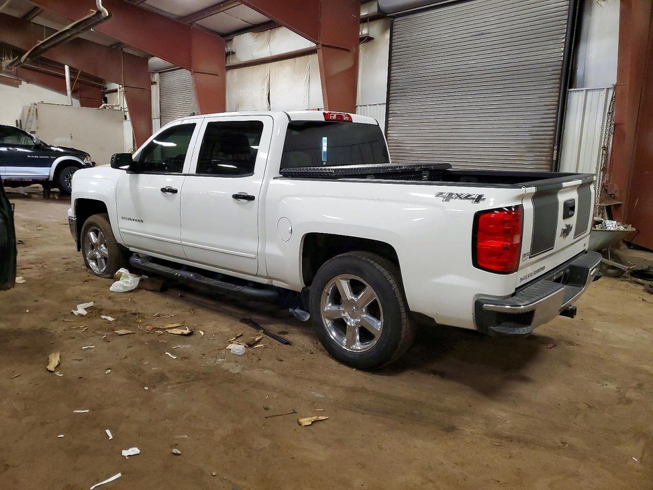 2015 Chevrolet Silverado K1500 Lt - Image 2