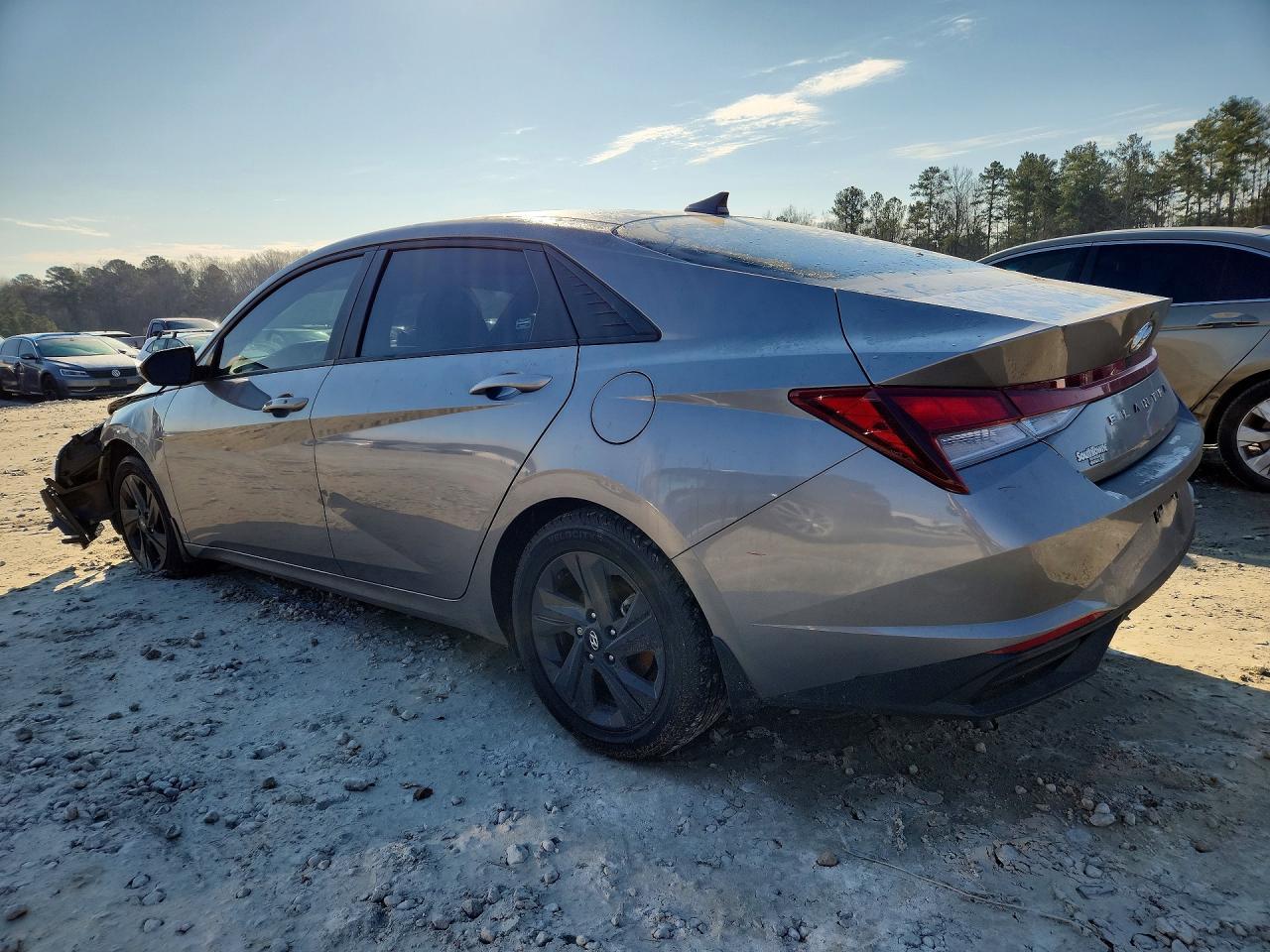 2023 Hyundai Elantra Sel - Image 2