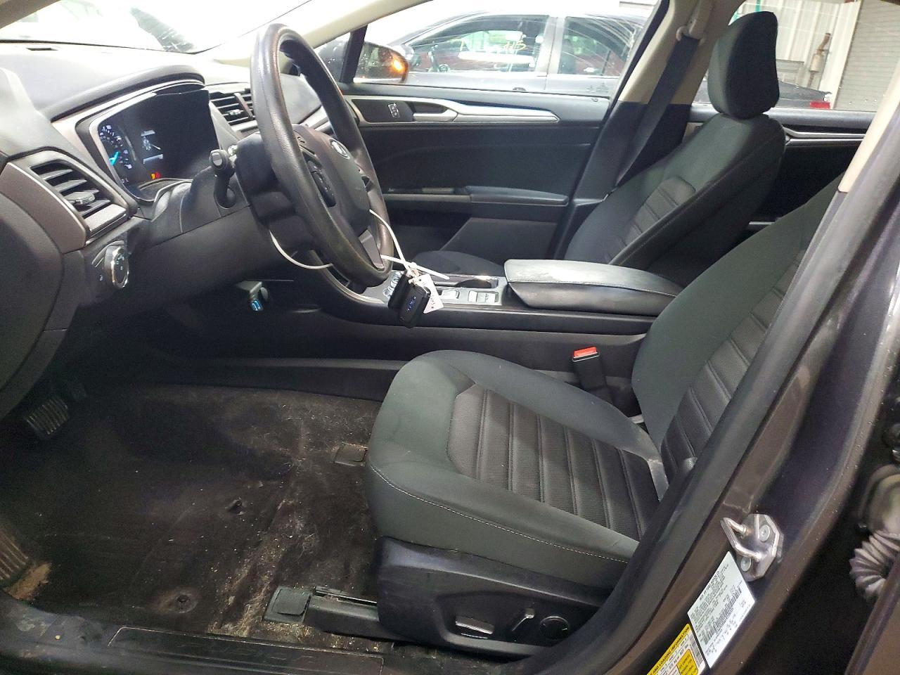 2020 Ford Fusion Se - Image 7