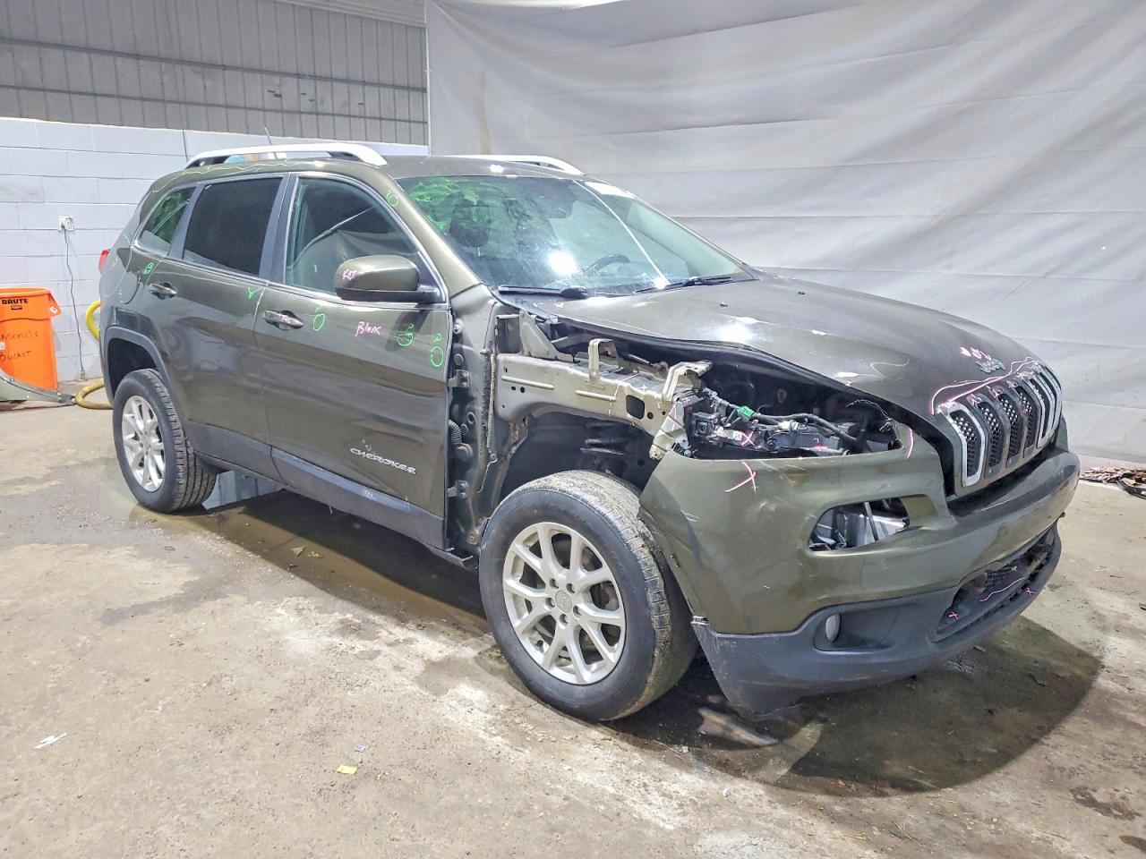 2015 Jeep Cherokee Latitude - Фото 4
