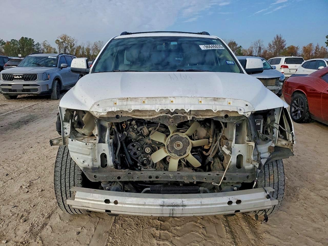 2016 Toyota Sequoia Sr5 - Image 5