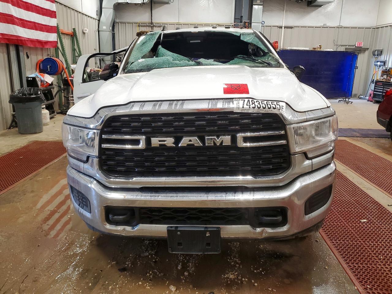 2022 Ram 3500 Big Horn/Lone Star - Image 5