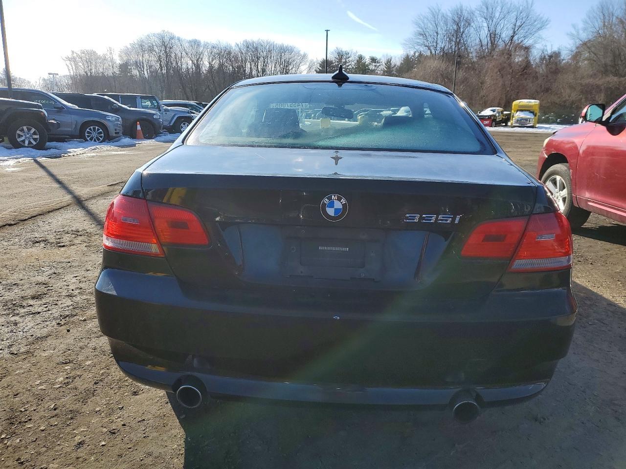 2010 BMW 335 Xi - Image 6