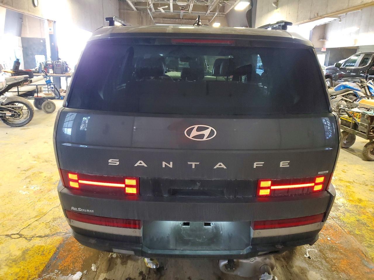 2025 Hyundai Santa Fe Limited - Image 6