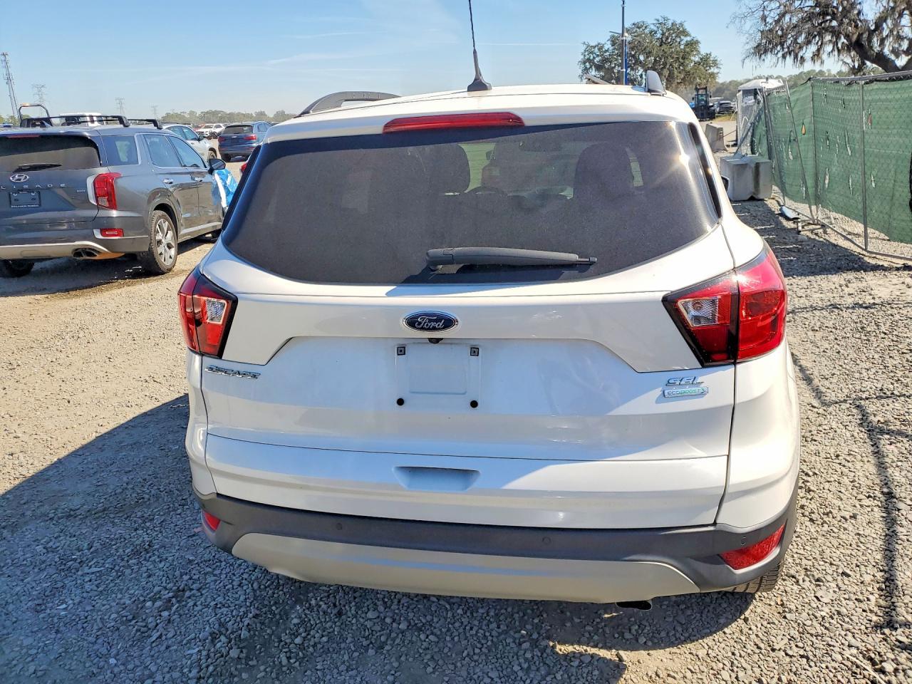 2019 Ford Escape Sel - Image 6