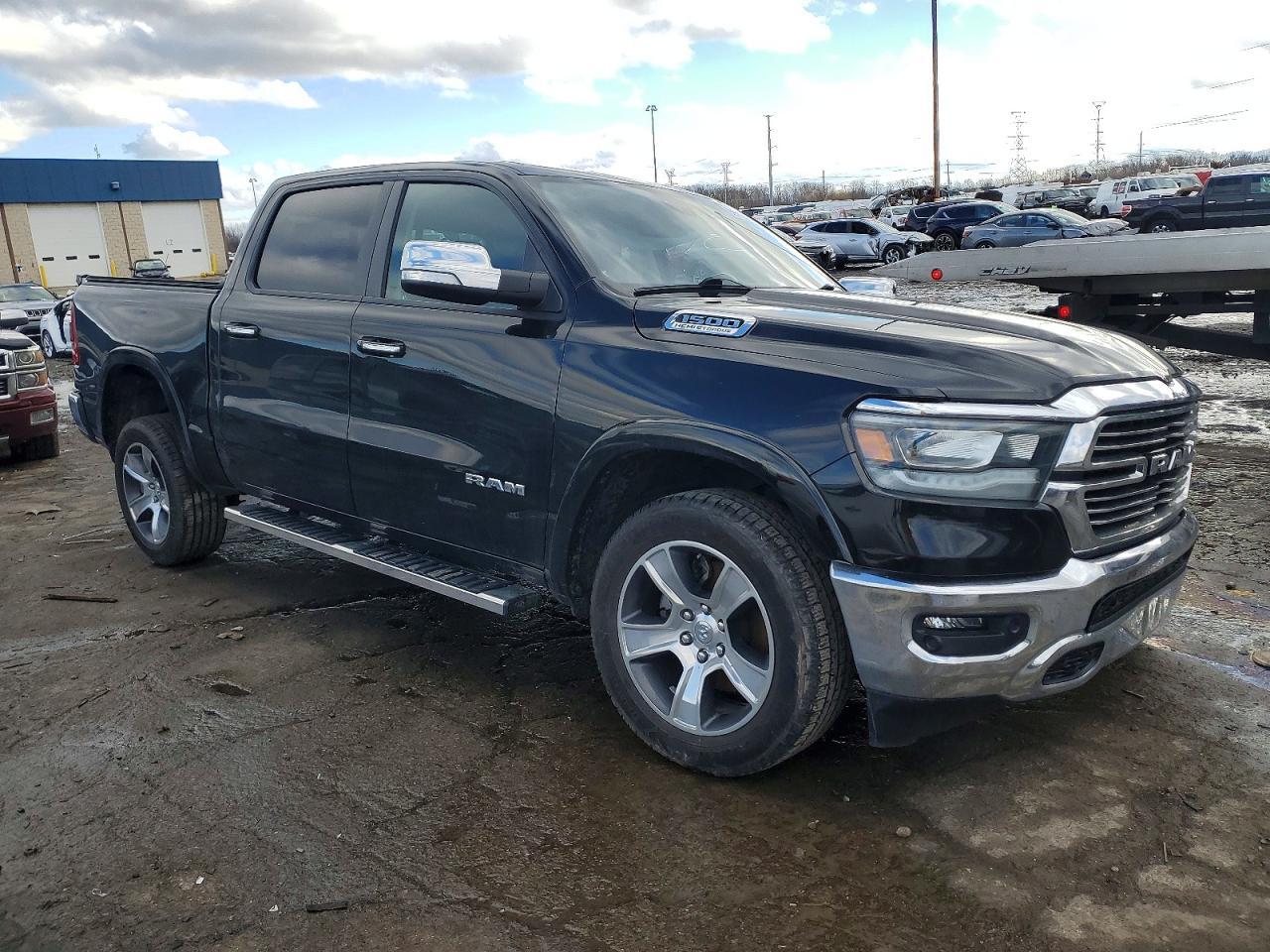 2021 Ram 1500 Laramie - Фото 4