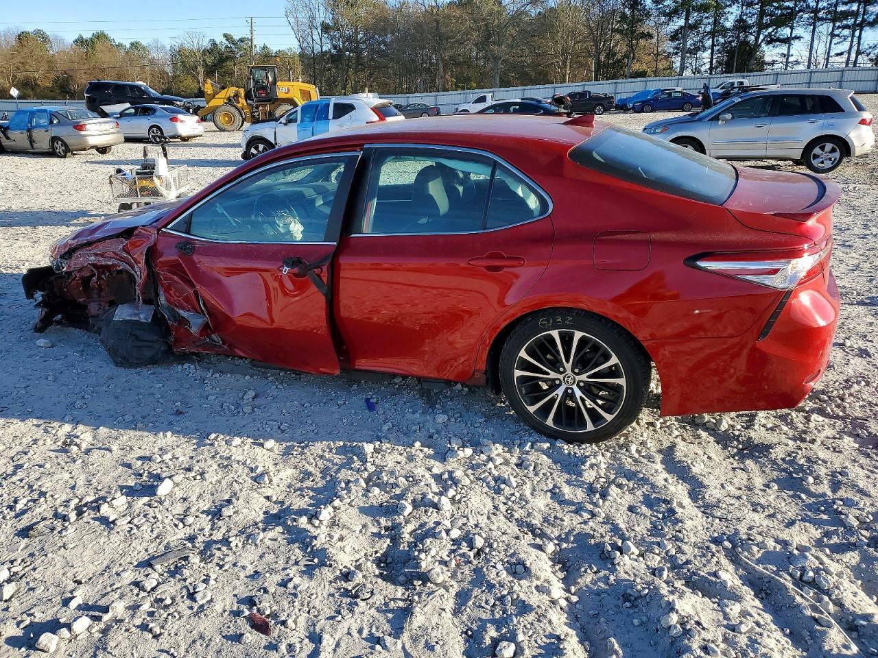 2020 Toyota Camry Se - Image 2