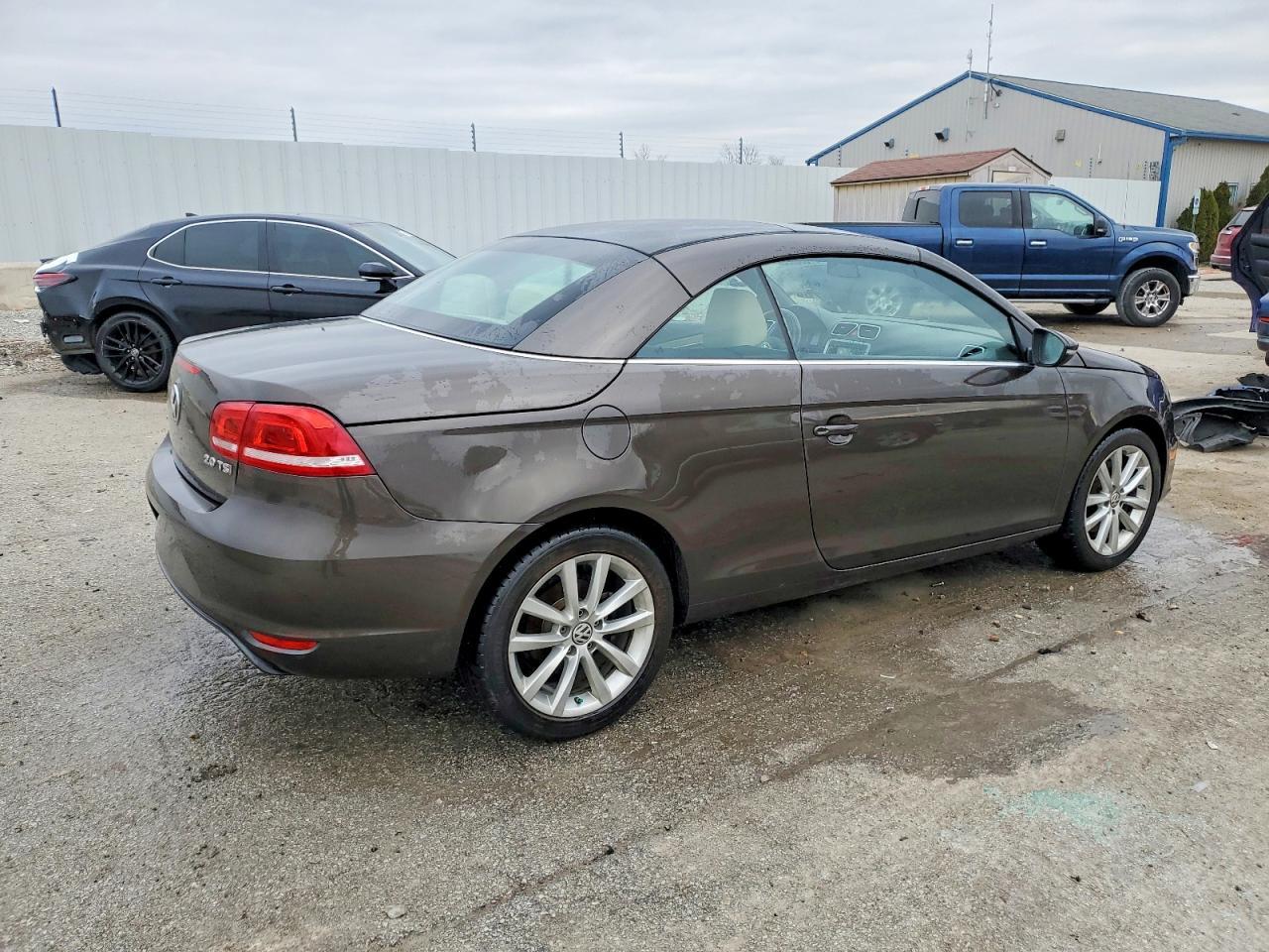 2016 Volkswagen Eos Komfort - Фото 3