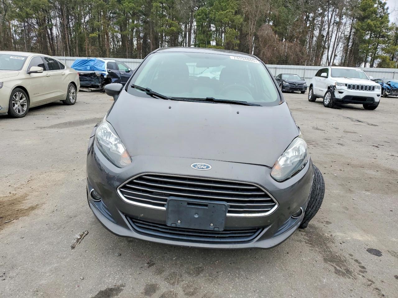 2019 Ford Fiesta Se - Image 5