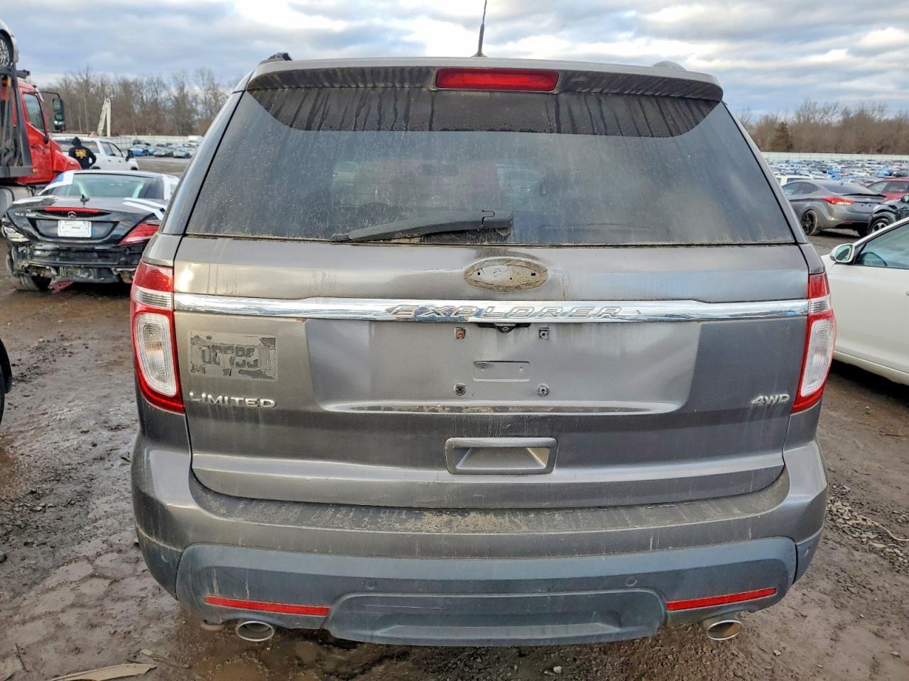 2012 Ford Explorer Limited - Image 6
