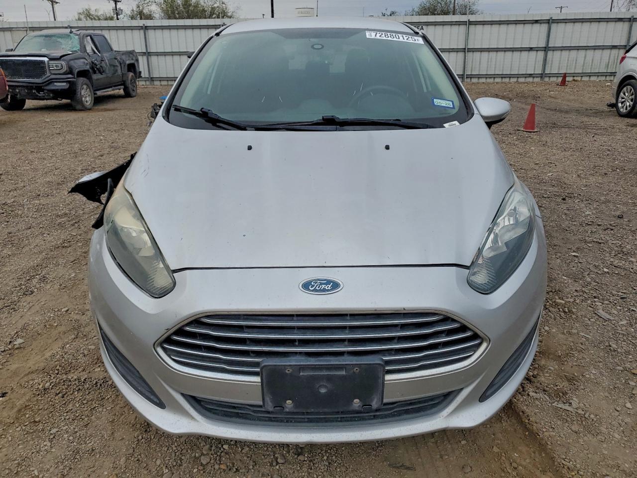 2016 Ford Fiesta Se - Фото 5