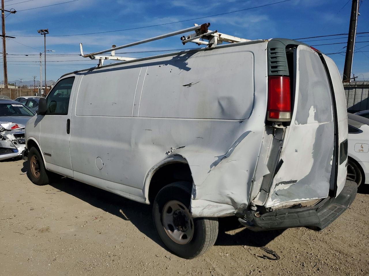 1999 Chevrolet Express G3500 Delivery Van - Image 2