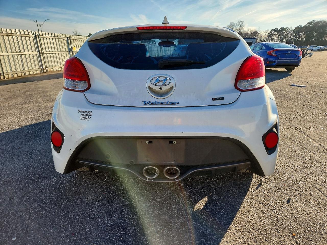 2016 Hyundai Veloster Turbo - Фото 6