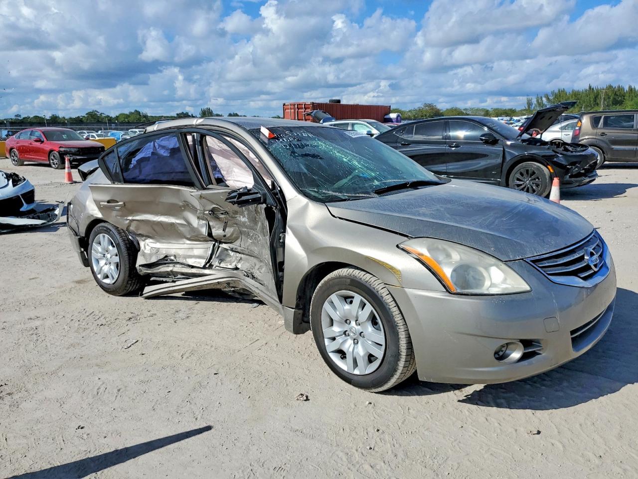 2012 Nissan Altima Base - Фото 4