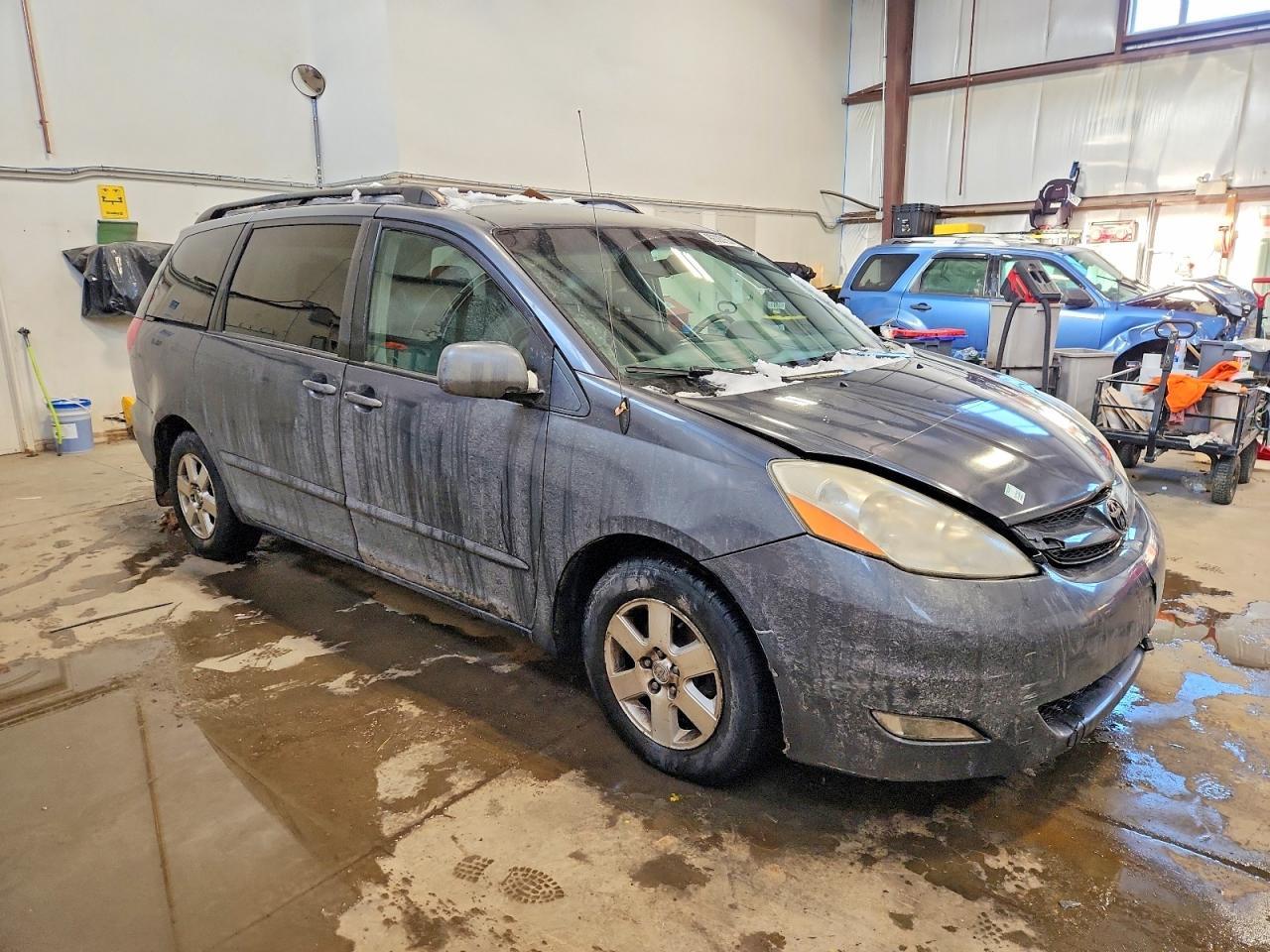 2007 Toyota Sienna Le - Фото 4