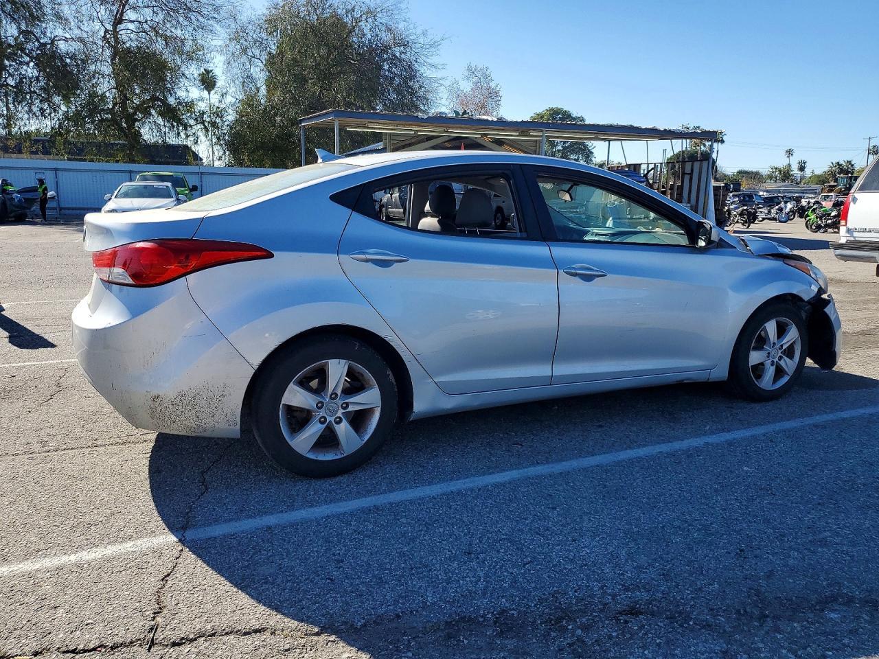 2013 Hyundai Elantra Gls - Image 3