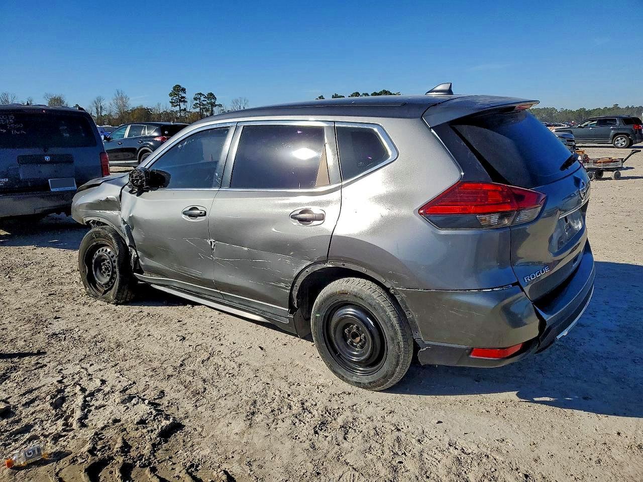 2017 Nissan Rogue S - Image 2