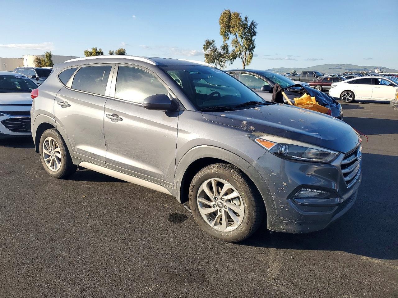 2017 Hyundai Tucson Se - Фото 4
