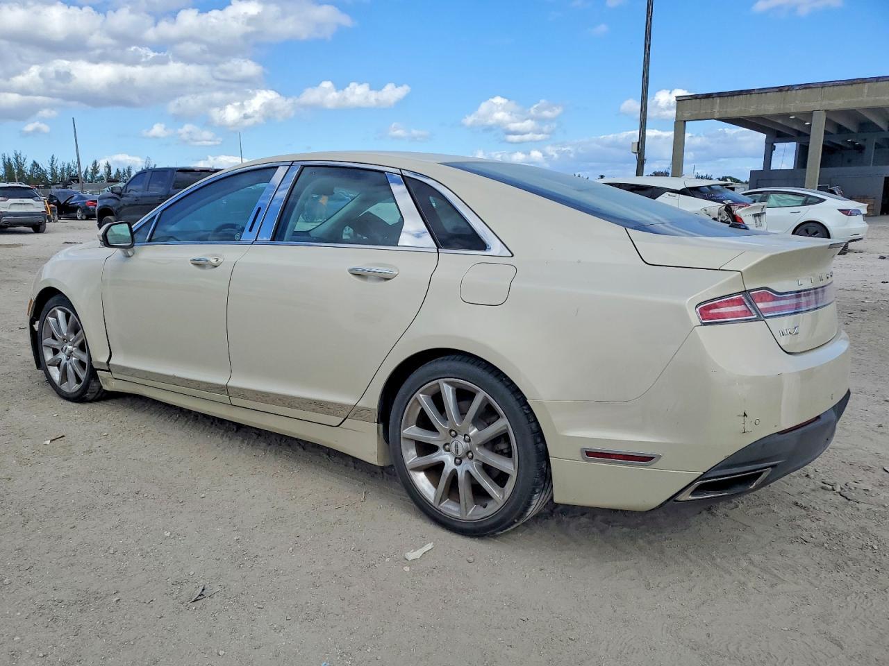 2016 Lincoln Mkz - Фото 2