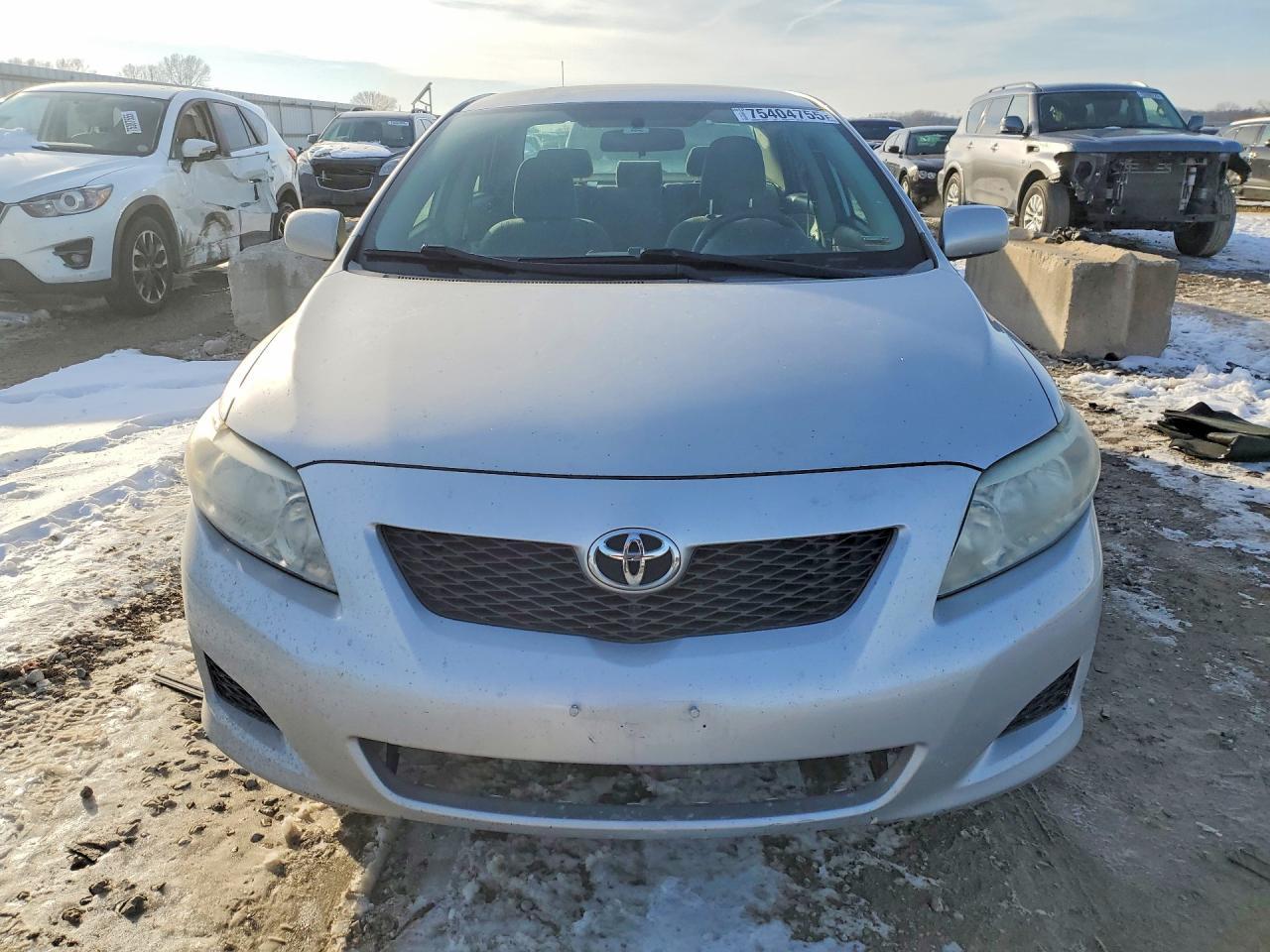 2010 Toyota Corolla Base - Фото 5
