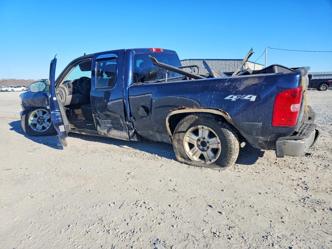 2011 Chevrolet Silverado K1500 Ls - Фото 2