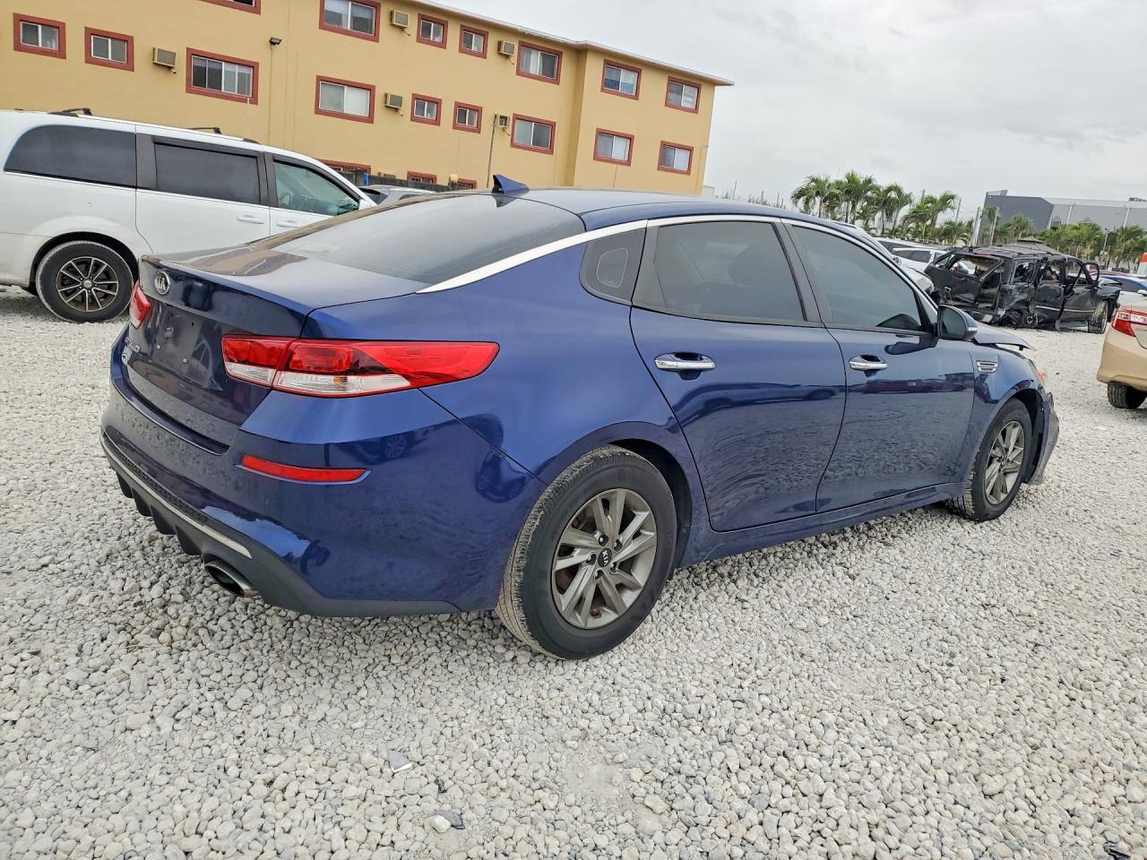 2019 Kia Optima Lx - Фото 3