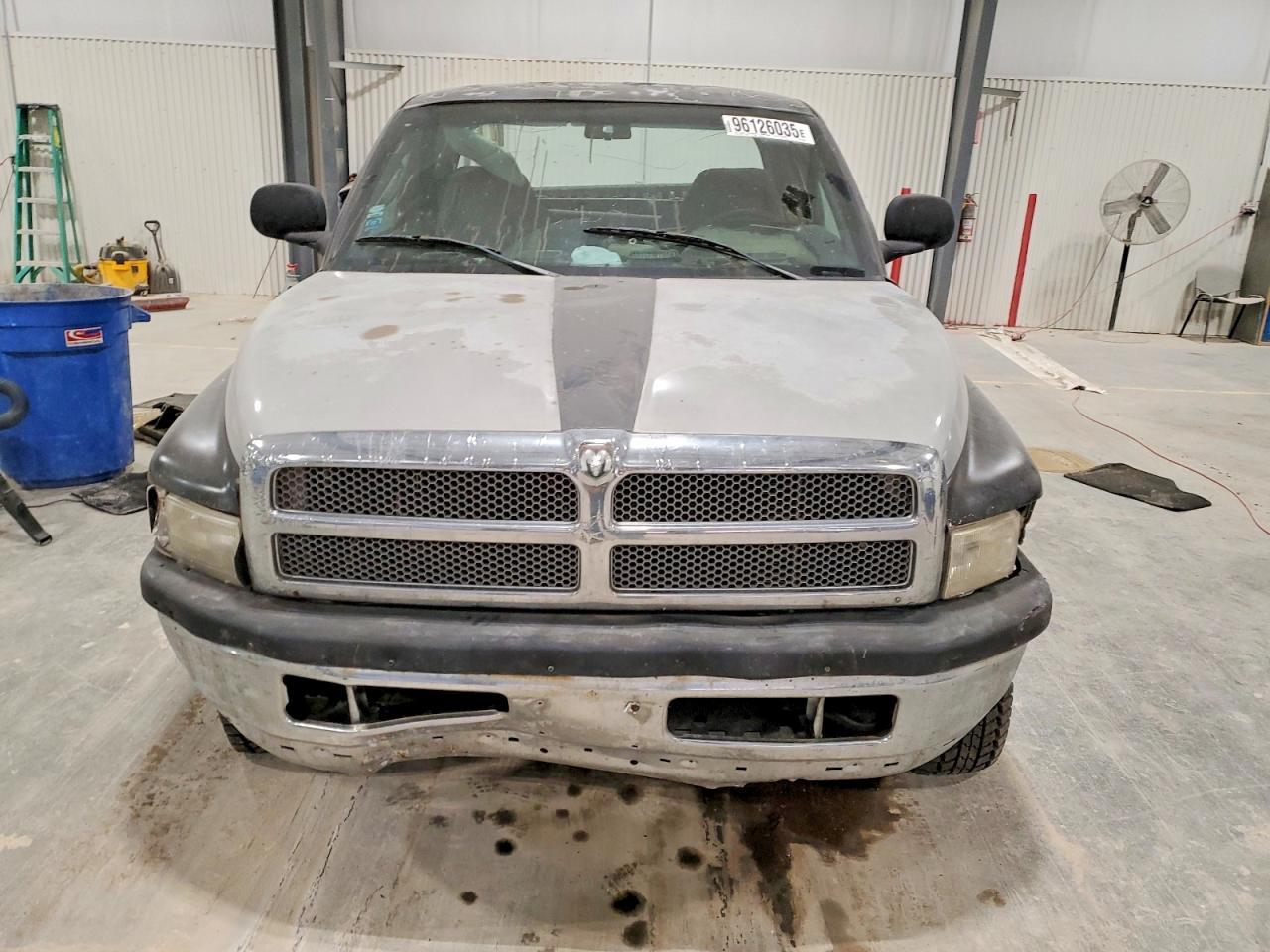 2001 Dodge Ram 1500 - Фото 5