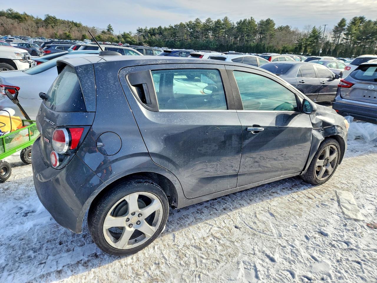 2016 Chevrolet Sonic Ltz - Image 3