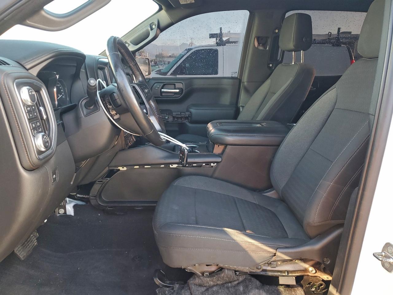 2020 GMC Sierra K1500 At4 - Фото 7