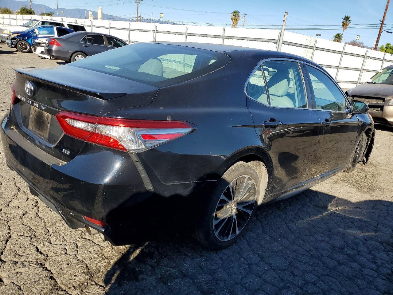 2018 Toyota Camry L - Фото 3