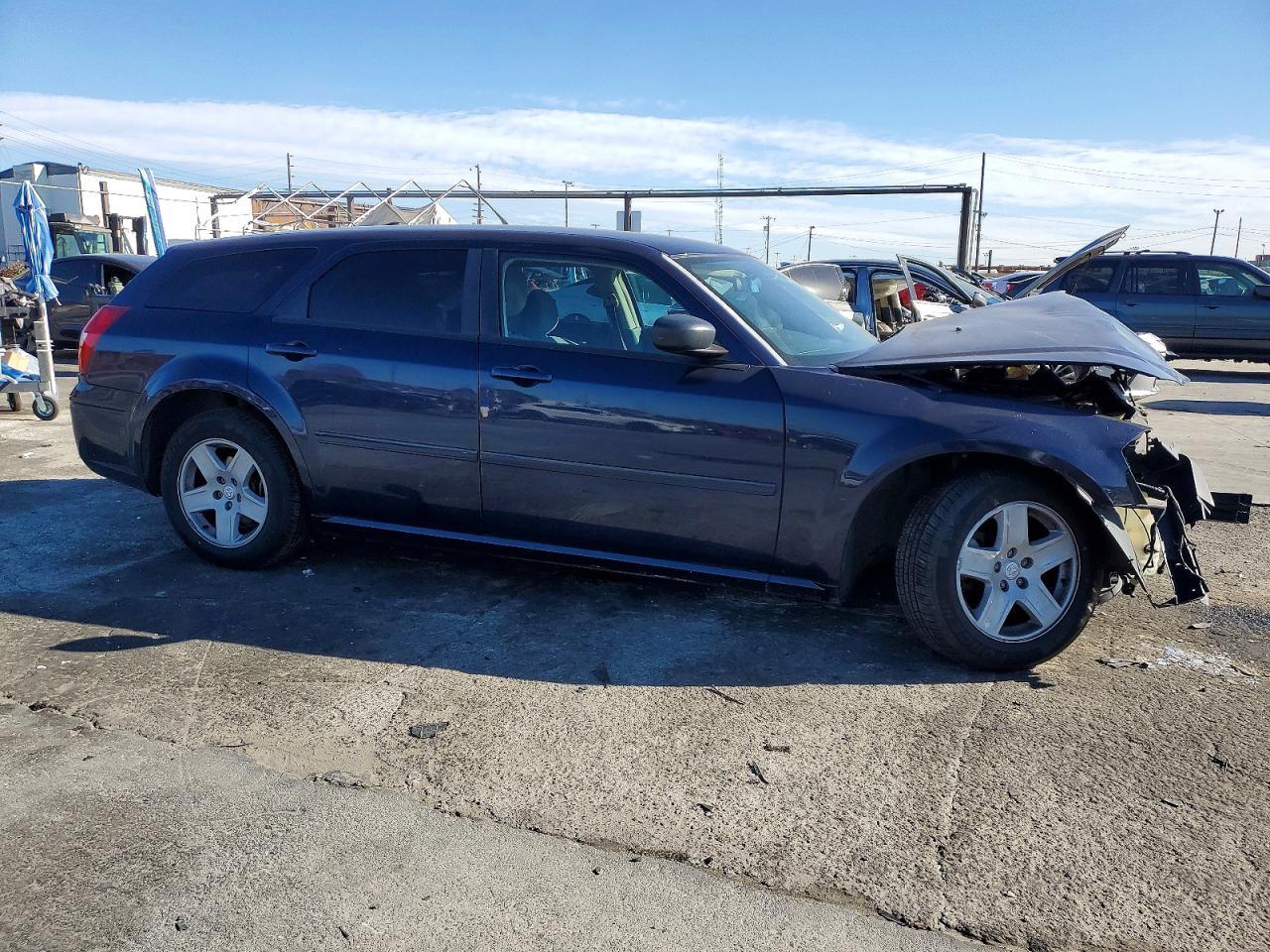 2005 Dodge Magnum Sxt - Image 4