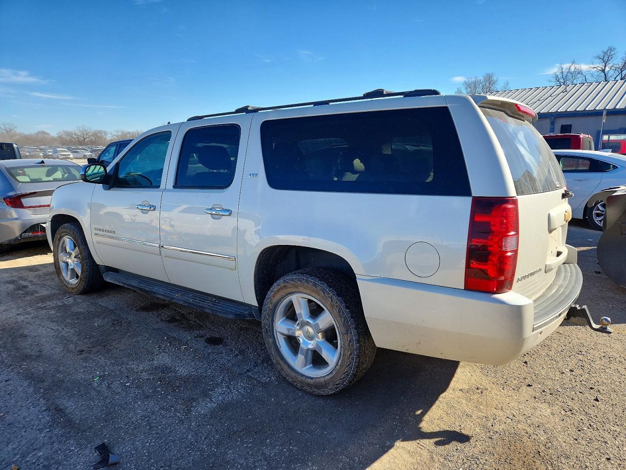 2014 Chevrolet Suburban K1500 Ltz - Фото 2