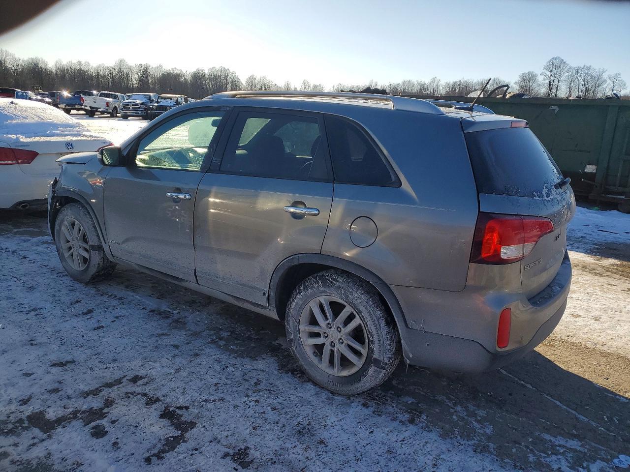 2014 Kia Sorento Lx - Image 2