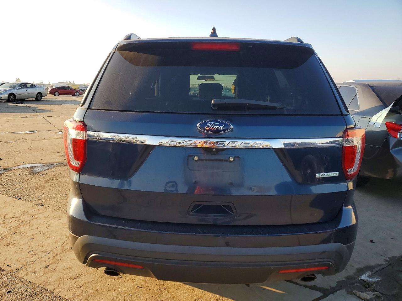 2017 Ford Explorer - Фото 6