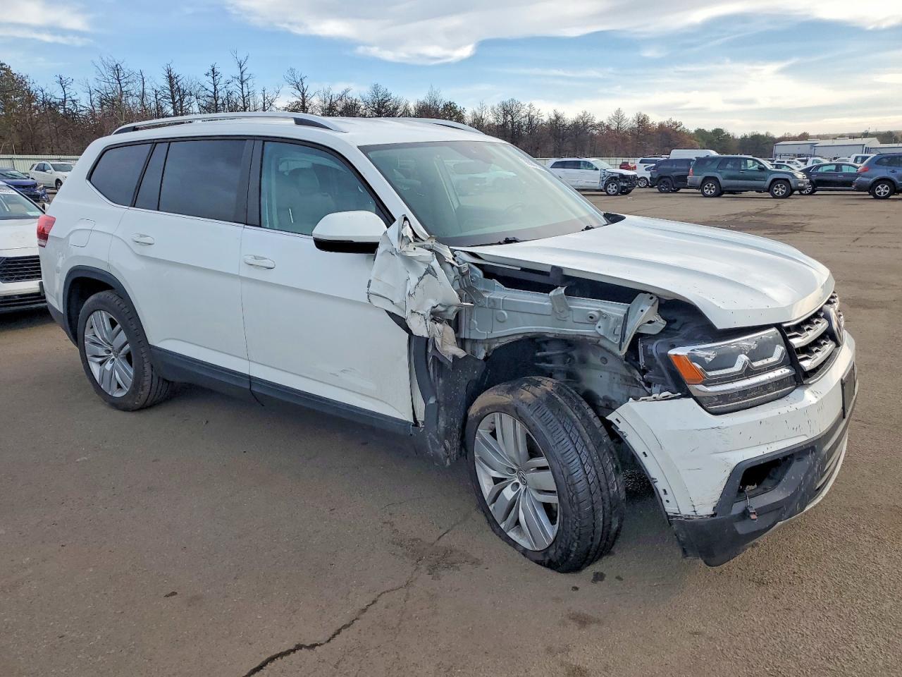 2019 Volkswagen Atlas Se - Фото 4