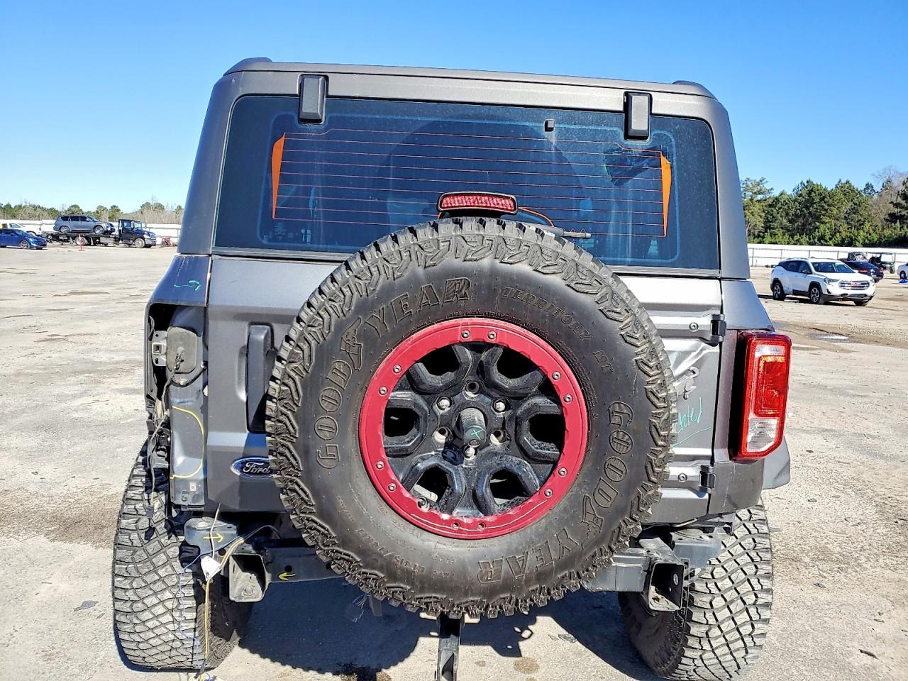 2022 Ford Bronco Base - Image 6