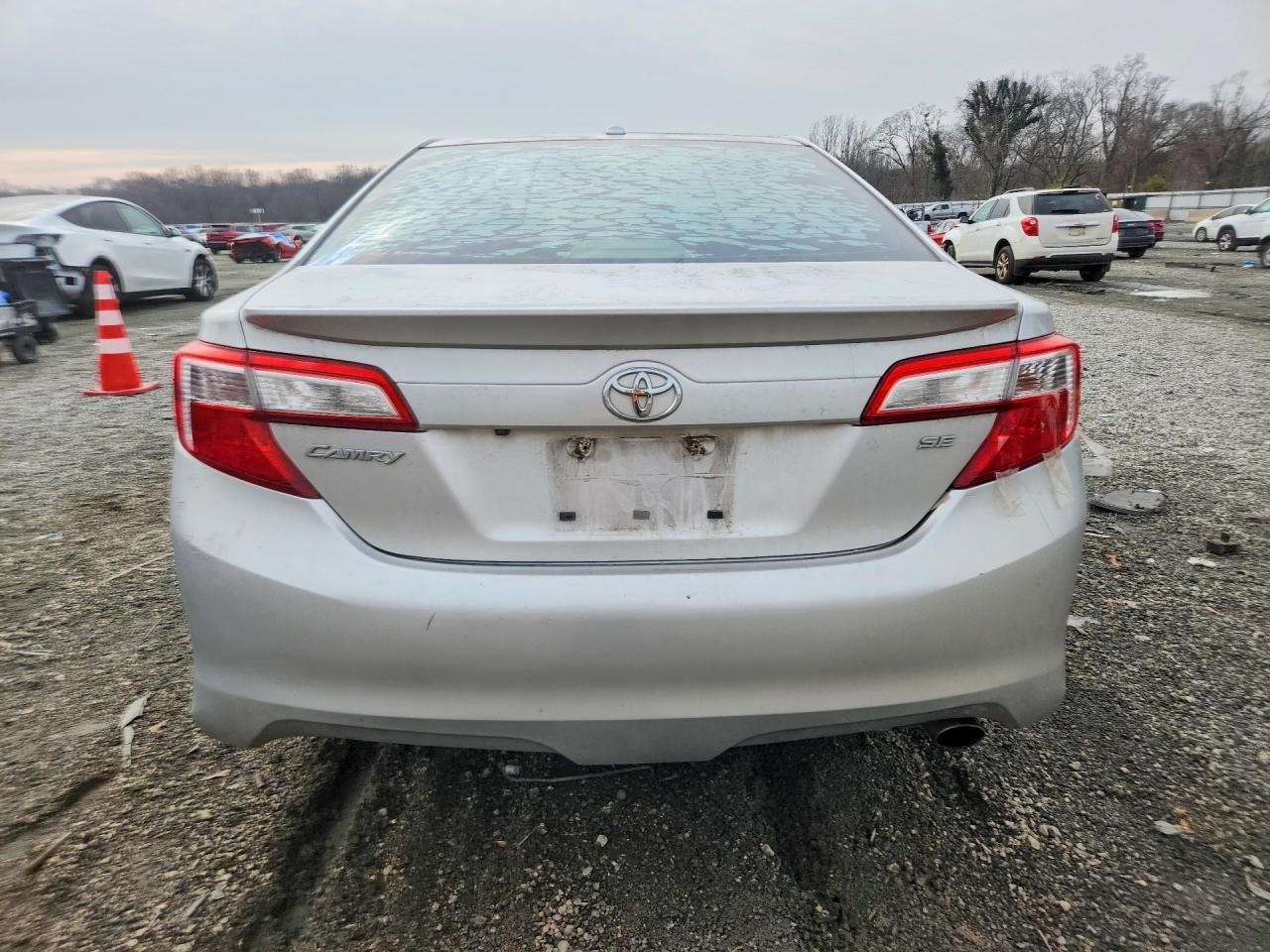 2013 Toyota Camry - Image 6