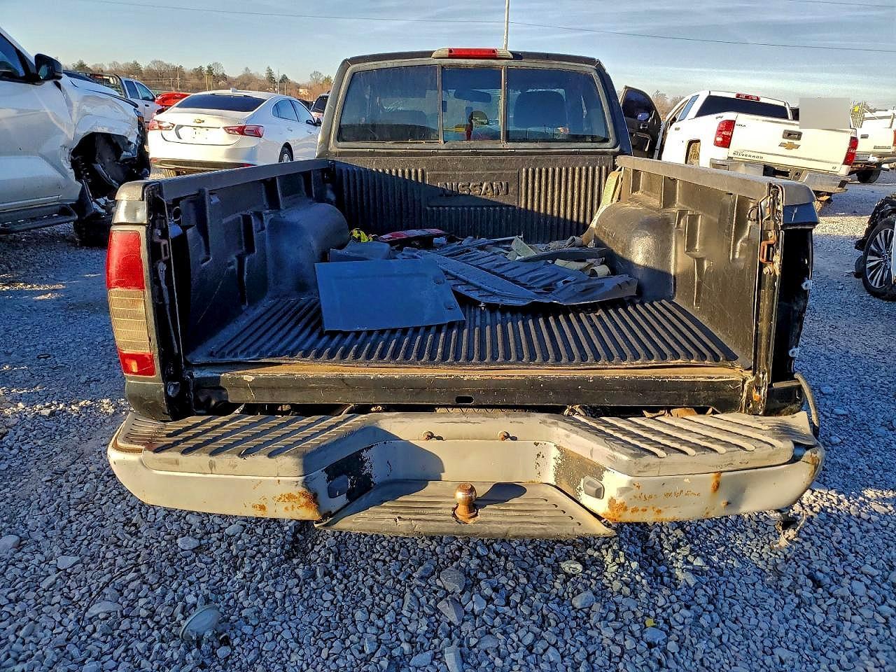 2003 Nissan Frontier King Cab Xe - Фото 6