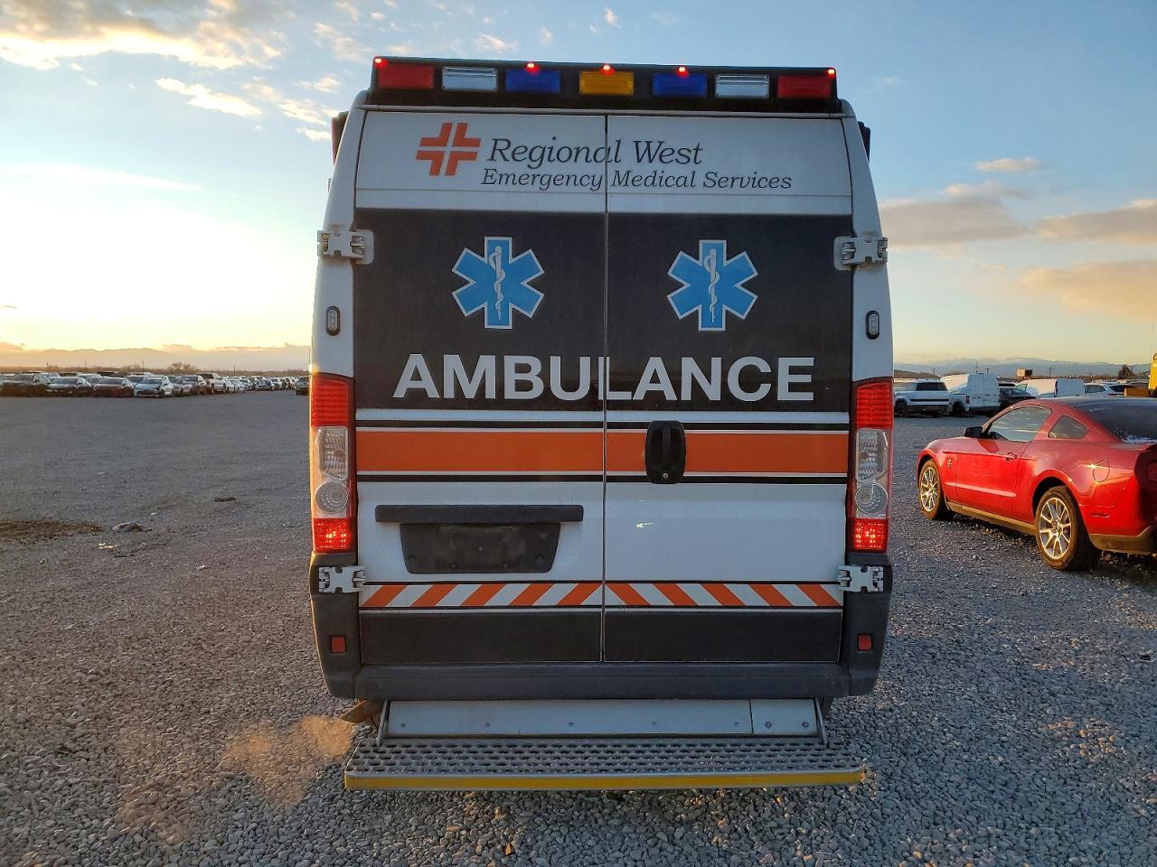 2017 Ram Promaster 3500 Ambulance - Фото 6