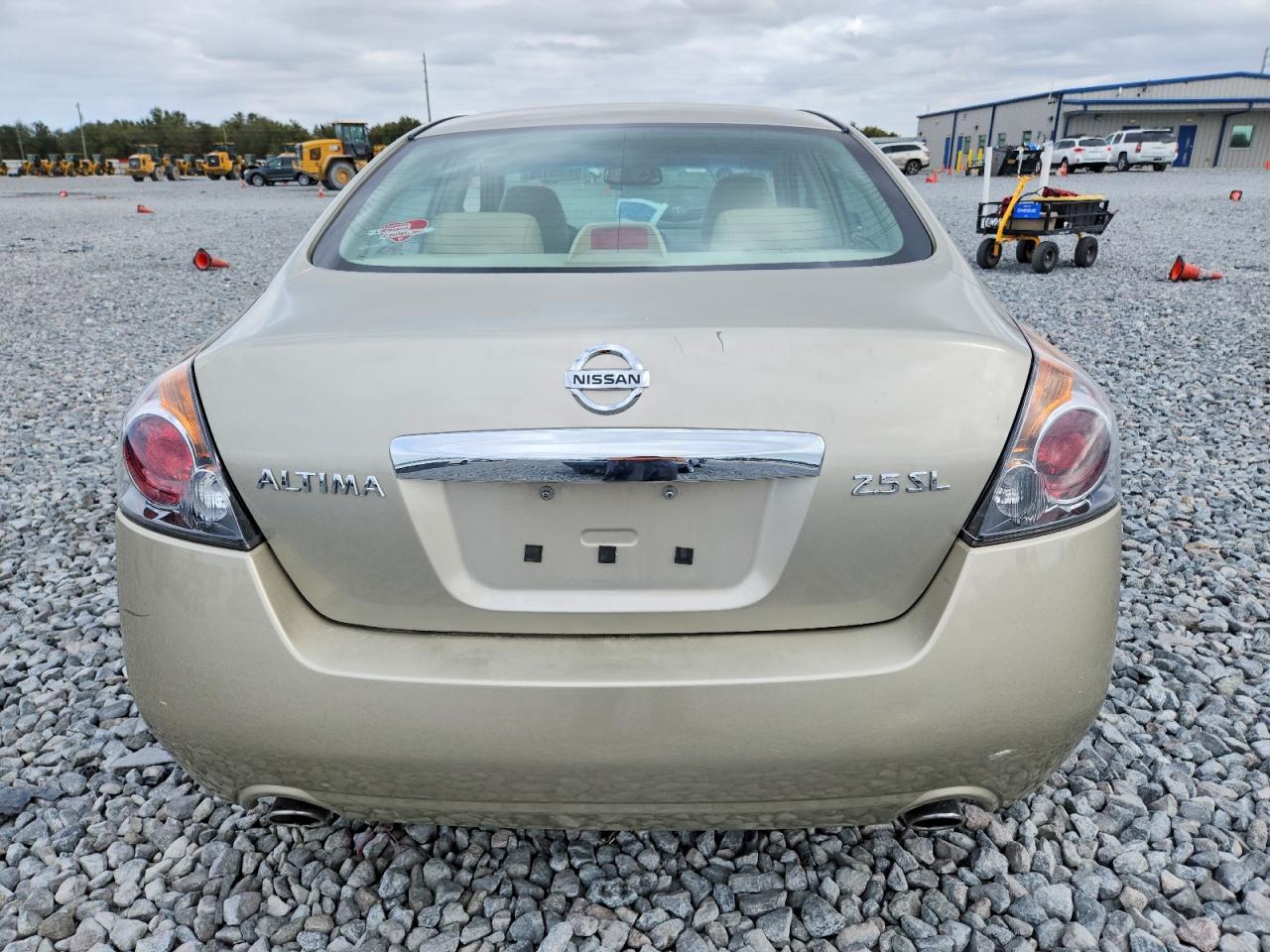 2010 Nissan Alitma - Фото 6