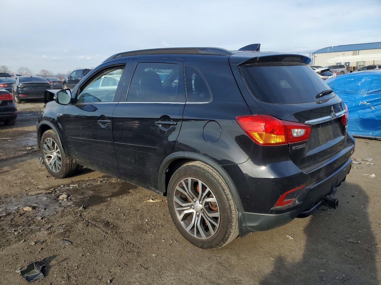 2018 Mitsubishi Outlander Sport Sel - Image 2