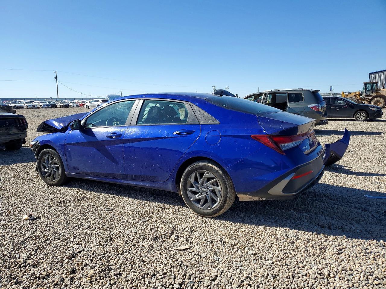 2024 Hyundai Elantra Sel - Image 2