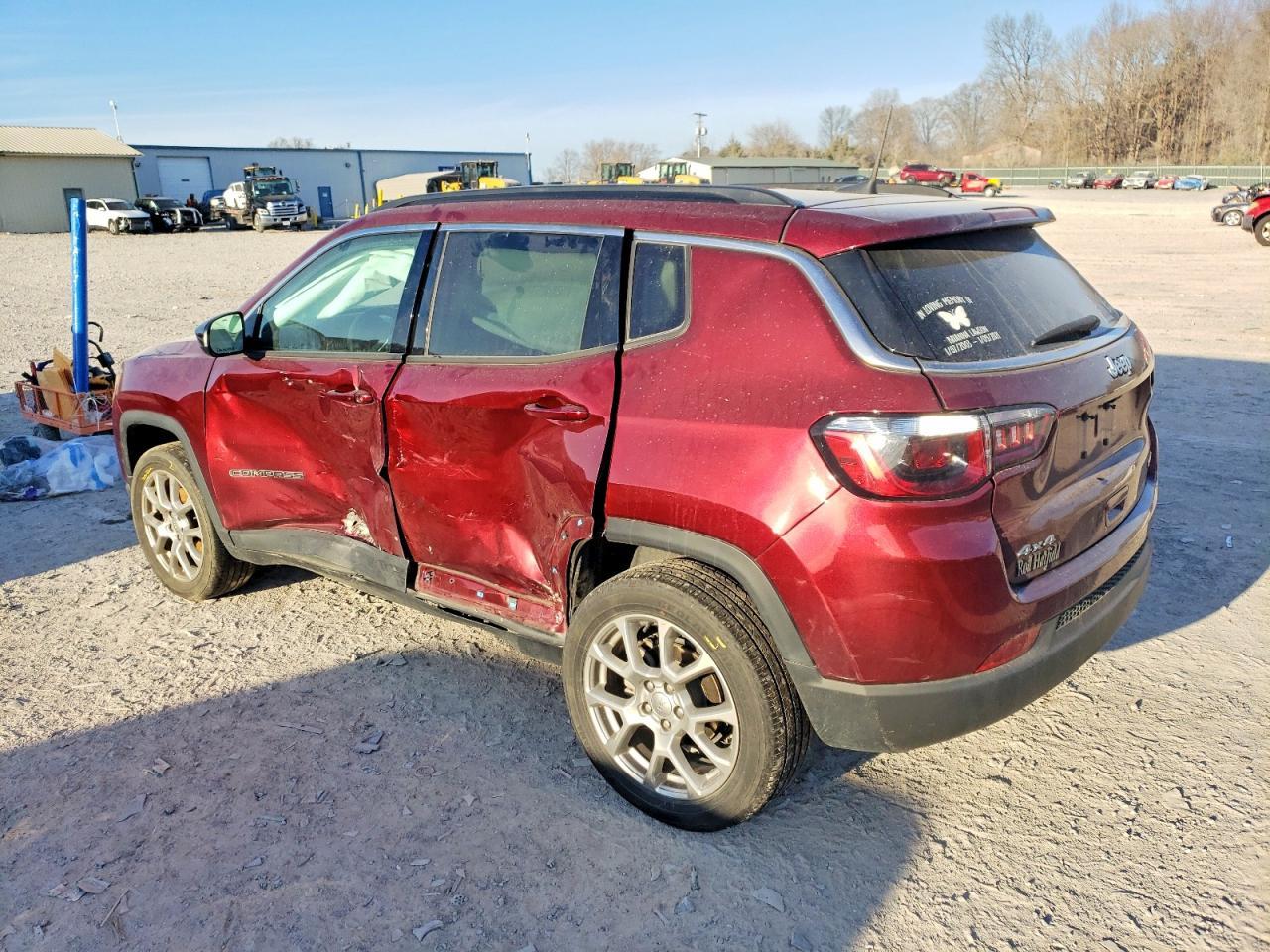 2022 Jeep Compass Latitude Lux - Image 2