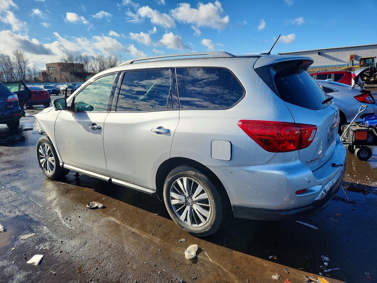 2020 Nissan Pathfinder Sl - Фото 2